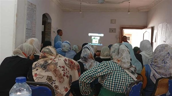 لجنة المرأة الريفية بالقومي للمرأة تنظم تدريبا للسيدات حول كيفية صناعة السماد العضوي