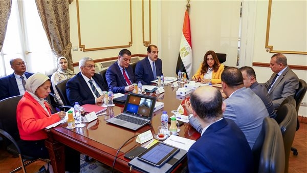 وزيرة التنمية المحلية تبحث الاستغلال الأمثل لقطع الأراضي والأصول غير المستغلة