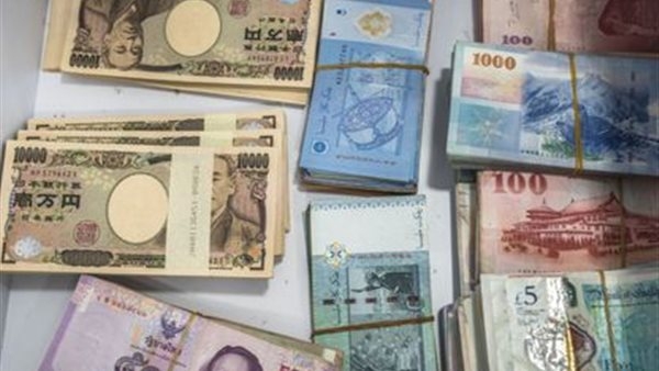 العملات الآسيوية تستعيد الزخم مع تراجع الدولار الأمريكي