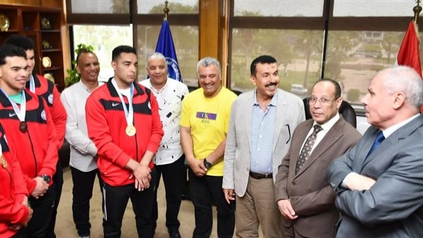تكريم أبطال كلية علوم الرياضة بجامعة قناة السويس بعد حصدهم ذهبيات إفريقيا