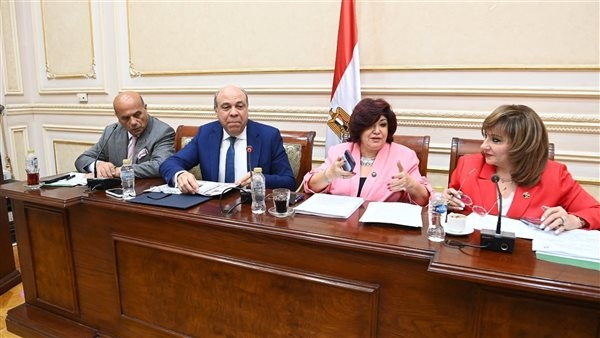 "سياحة" النواب تصدر 6 توصيات لتطوير منظومة نقل الركاب داخل المطارات