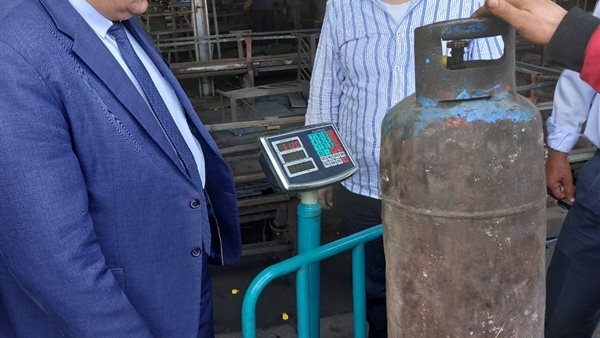 ضبط محطة تتلاعب في أوزان أسطوانات البوتاجاز بدمياط