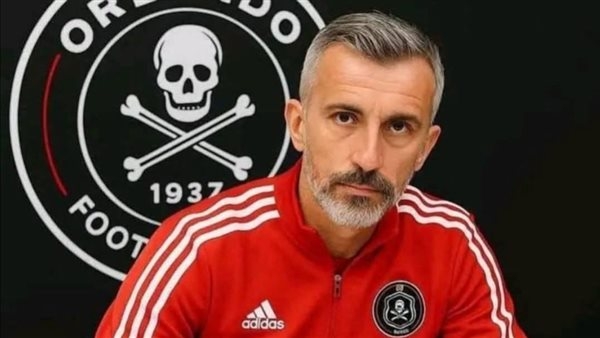 ريفيرو لم يحسم تشكيل الجهاز المعاون للأهلي.. ولم يقود التدريبات حتى الآن
