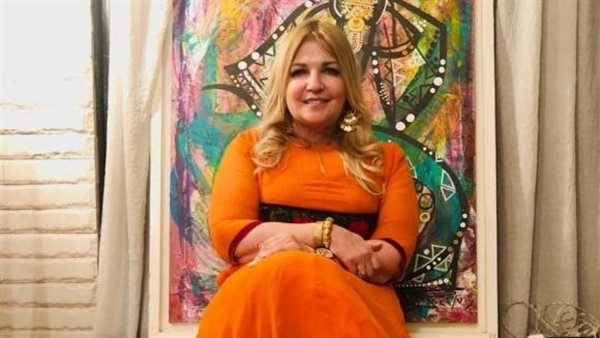 عبير منير: بوسي شلبي كانت تعشق محمود عبدالعزيز وما يحدث ظلم لها