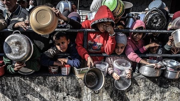 قطاع غزة على حافة المجاعة.. تحذيرات أممية من كارثة إنسانية وسط استمرار الحصار.. فى تقرير لتصنيف الأمن الغذائى المتكامل «IPC»: 93% من سكان القطاع يعانون من انعدام حاد فى الأمن الغذائى