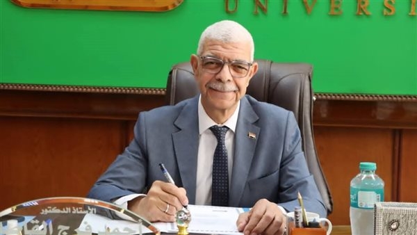 رئيس جامعة المنوفية يعقد اجتماع لجنتي المكتبة المركزية والمكتبات
