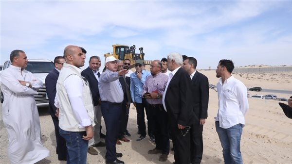 كامل الوزير يتابع أعمال تنفيذ مشروع خط سكة حديد "بئر العبد- العريش"