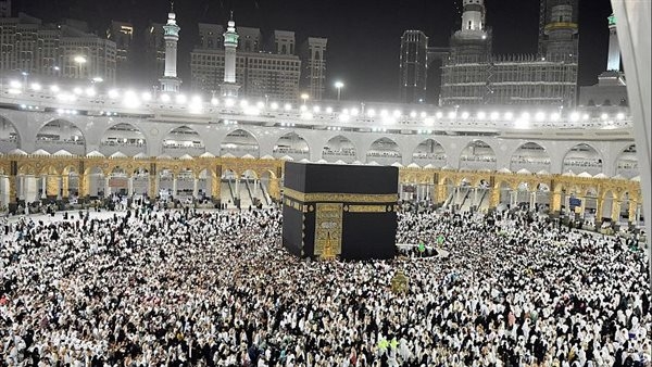 السعودية: حظر أداء مناسك الحج لسائقي الحافلات