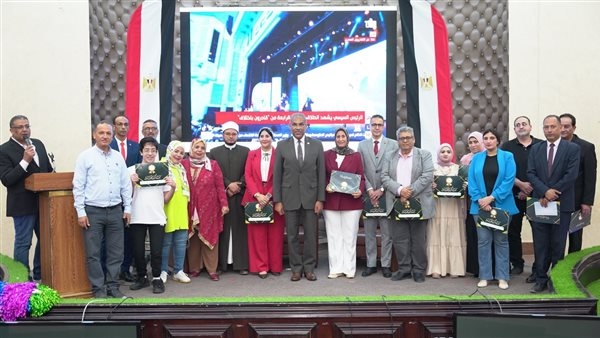 سكرتير عام مطروح يشهد فعاليات مؤتمر "آفاق جديدة لذوي القدرات الخاصة في العصر الرقمي"