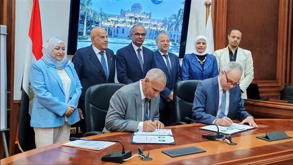 نائب وزير الإسكان يشهد توقيع بروتوكول تعاون بين "مياه الجيزة" و"هندسة عين شمس"