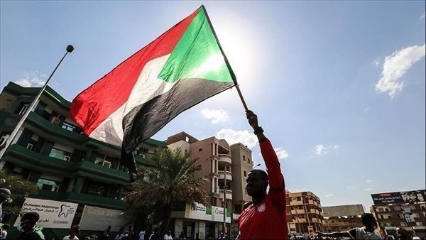 السودان يتأرجح بين الاستقرار والفوضى.. تصاعد المواجهات بين الجيش والدعم السريع والكلمة العليا للمسيرات.. مصر ترفض الحكومة الموازية.. مبعوث أمريكي في الطريق.. وأزمات مع الصين والإمارات