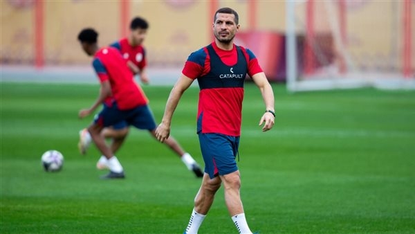 الدوري السعودي.. مباراة سلبية بين الاتفاق وضمك بمشاركة طارق حامد