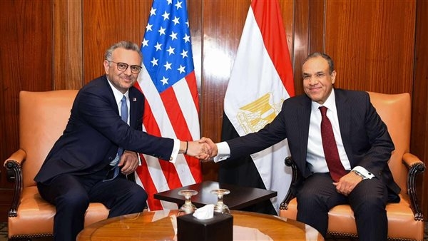 وزير الخارجية يستقبل كبير مستشاري الرئيس الأمريكي للشئون العربية والشرق الأوسط ومستشار الشئون الأفريقية