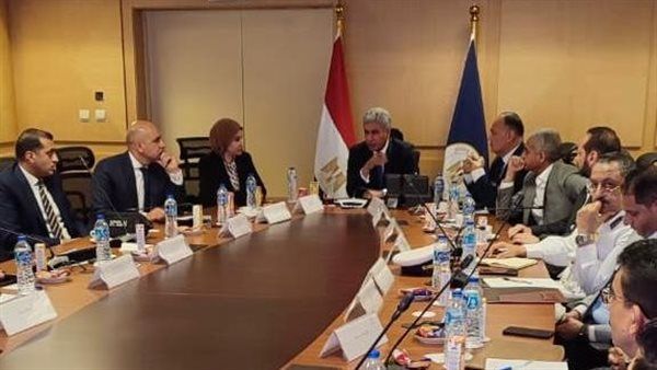 مصر تطلق منظومة جديدة للتأشيرة الاضطرارية بمنافذ الوصول الجوية لتعزيز السياحة