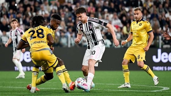 السيدة العجوز تهزم أودينيزي بثنائية ويبقي على آماله في التأهل لدوري الأبطال