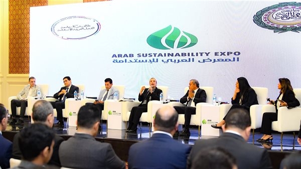 تفاصيل مشاركة وزيرة البيئة في الجلسة الافتتاحية للمعرض العربي للاستدامة