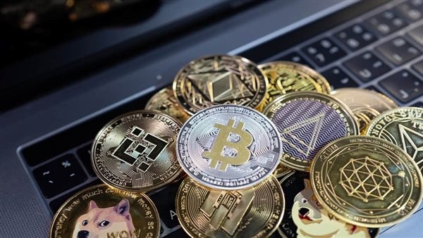 أسعار ومؤشرات العملات الرقمية اليوم.. بيتكوين تتجاوز 105 آلاف دولار