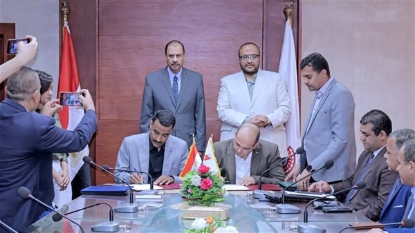 محافظ سوهاج يشهد توقيع 5 بروتوكولات تعاون بقيمة 175 مليون جنيه