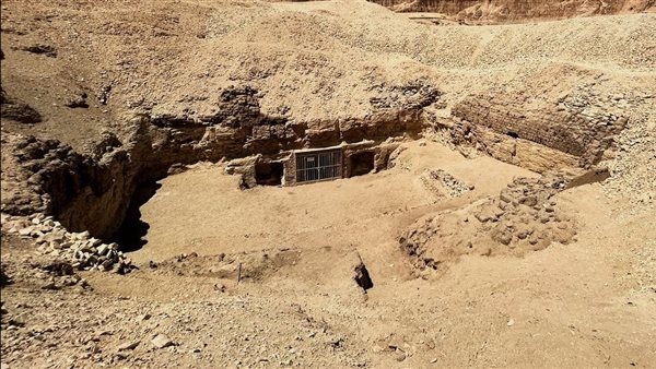 الكشف عن اسم وألقاب صاحب مقبرة Kampp 23 بمنطقة العساسيف بالبر الغربي بالأقصر
