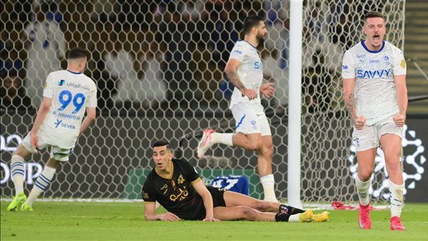 الهلال يقتنص نقطة بشق الأنفس من الوحدة في الدوري السعودي
