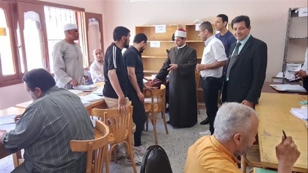 رئيس منطقة الإسماعيلية الأزهرية يتابع انطلاق أعمال كنترول الشهادة الإعدادية