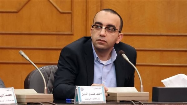 نائب محافظ الإسماعيلية يناقش مستجدات مشروعات مياه الشرب والصرف الصحي بالمحافظة