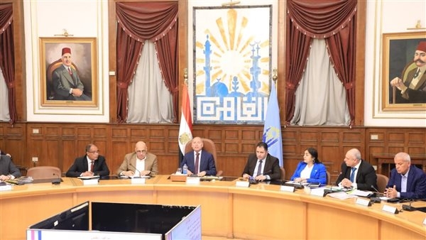 محافظ القاهرة يوجه بسرعة الانتهاء من تنفيذ المشروعات المدرجة بالخطة الاستثمارية