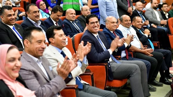وزير الرياضة ومحافظ الدقهلية يعقدان لقاء مع الكيانات الشبابية