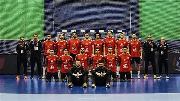 خماسية تاريخية.. الأهلي يهزم الزمالك ويتوج بكأس الكؤوس الأفريقية لكرة اليد