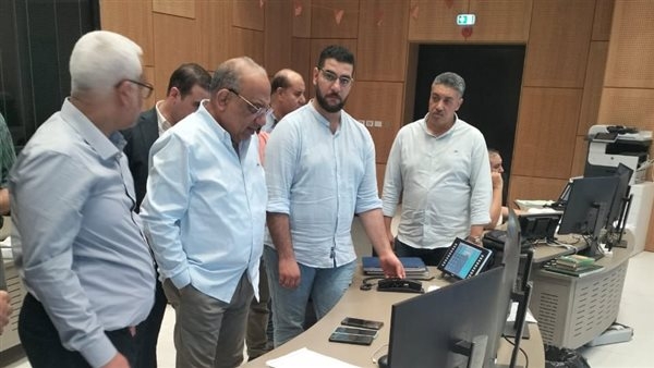 وزير الكهرباء يتابع معدلات ارتفاع الأحمال وزيادة استهلاك الكهرباء