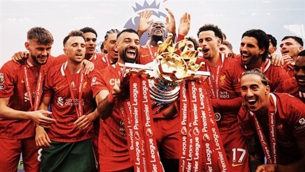 مراسم تتويج ليفربول بلقب الدورى الإنجليزي رقم 20.. "فيديو وصور"