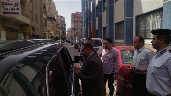لوجود شكاوى.. محافظ الدقهلية يتفقد مكتب التأمينات الاجتماعية فى المنصورة