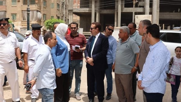 محافظ المنوفية يتفقد سوق منوف الحضاري الجديد ويوجه بسرعة تسكين الباعة الجائلين