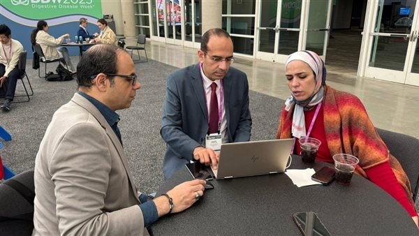 مشاركة قوية لفريق مستشفى الناس بمؤتمر عالمي بأمريكا حول أورام الجهاز الهضمي.. صور