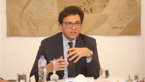 وزير الثقافة يستعرض خطة العمل والمبادرات المنتظر إطلاقها خلال احتفالات 30 يونيو