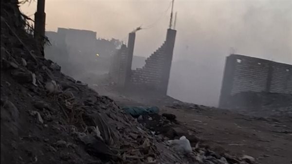 أهالي القليوبية يستغيثون بوزيرة البيئة لإنقاذهم من الحرق المكشوف للقمامة