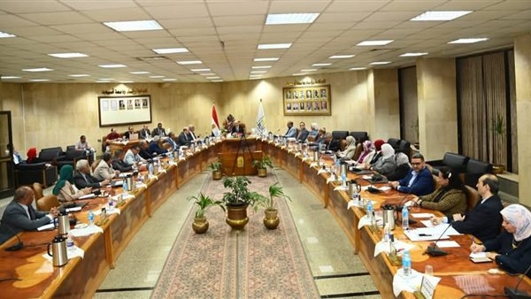 مجلس جامعة أسيوط يهنئ السيسي بمناسبة قرب حلول عيد الأضحى المبارك