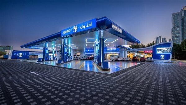 "أدنوك للتوزيع" و"توتال إنرجيز" تعلنان إطلاق زيوت "أدنوك فويجر" المصنّعة محليًا في مصر