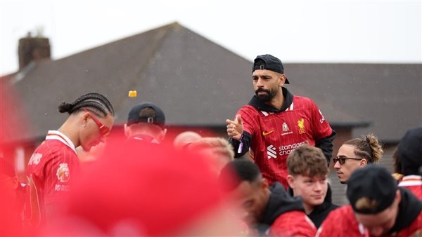 محمد صلاح يتصدر التشكيل المثالي للدوري الإنجليزي 2024-2025