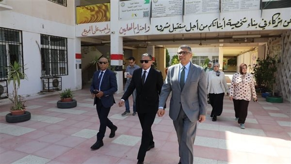 بالصور.. محافظ الجيزة يتفقد لجان الشهادة الإعدادية ببولاق الدكرور والهرم وأكتوبر