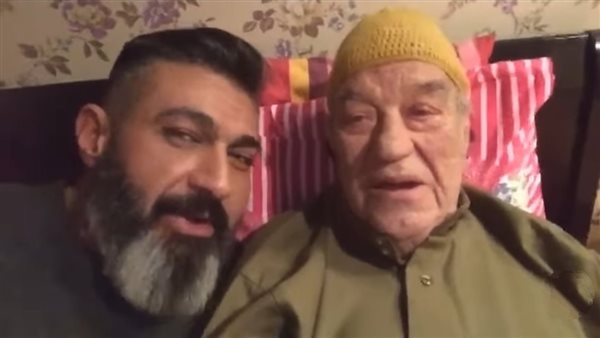 بكلمات مؤثرة.. ياسر جلال يوجه رسالة للفنان حسن حسني في ذكرى رحيله