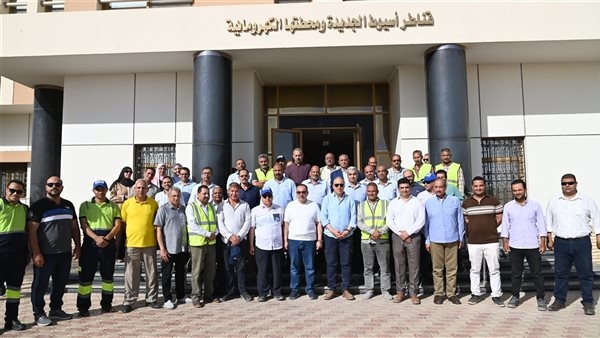محافظ أسيوط ووزير الري يتفقدان قناطر أسيوط الجديدة