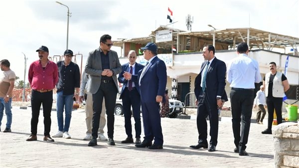 محافظ الدقهلية يتفقد كورنيش جمصة ويؤكد:"أعمال تطوير مستمرة لرفع كفاءة المدينة"