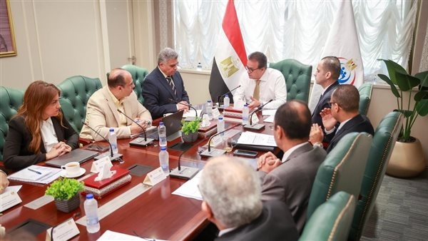 وزير الصحة يبحث مع شركة «جريفولز إيجيبت» سبل التعاون في القطاع الصحي