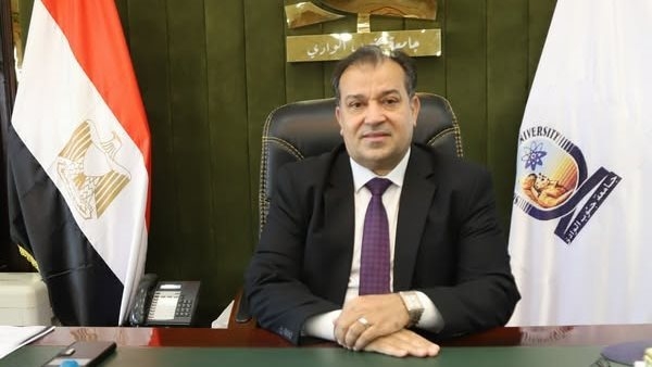 رئيس جامعة جنوب الوادي يهنئ الرئيس السيسي بعيد الأضحى المبارك