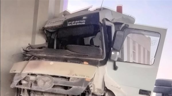 إصابة لواء ومجند في حادث تصادم سيارة نقل بكمين 109 بالسويس