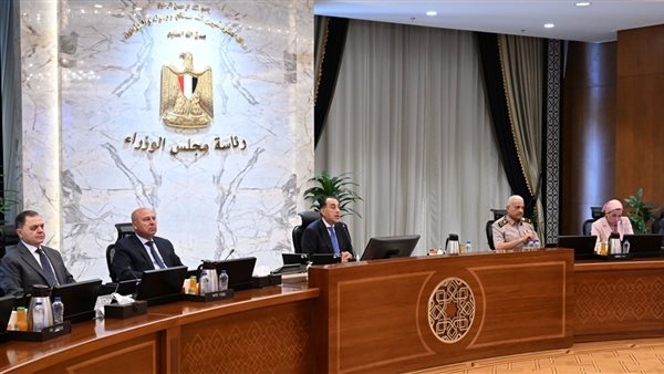 رئيس الوزراء يوجه باتخاذ التدابير اللازمة خلال فترة إجازة عيد الأضحى