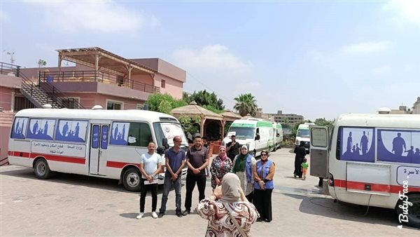 الجزار: قافلة علاجية تقدم 2000 خدمة طبية مجانية بالمقطم على مدار يومين