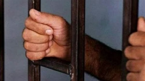حبس عاطل 4 أيام لإصابته لعامل بجرح قطعي في الرقبة بالفيوم