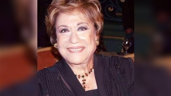أبرزهم أشرف زكي ولبلبة.. نجوم الفن يتوافدون على عزاء سميحة أيوب